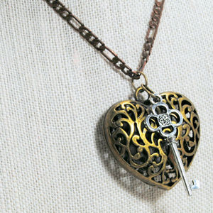Pendant Necklace Bronze Filigree Heart Copper - 878